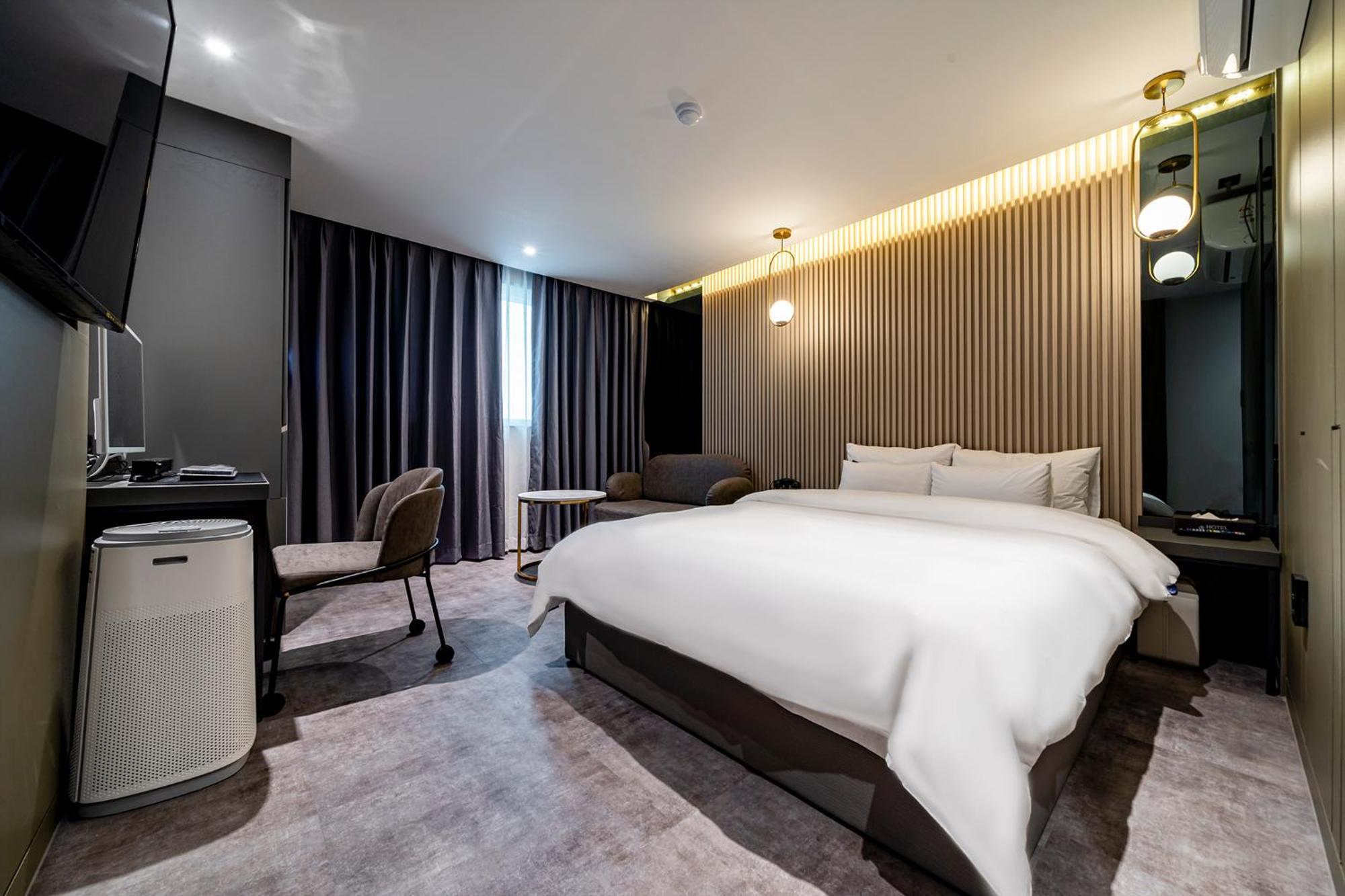 Urban Brown Hotel Chungju City Hall Exterior foto